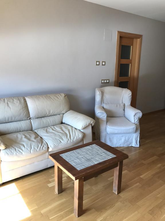 Apartamento Balcon De Jaca I Bagian luar foto