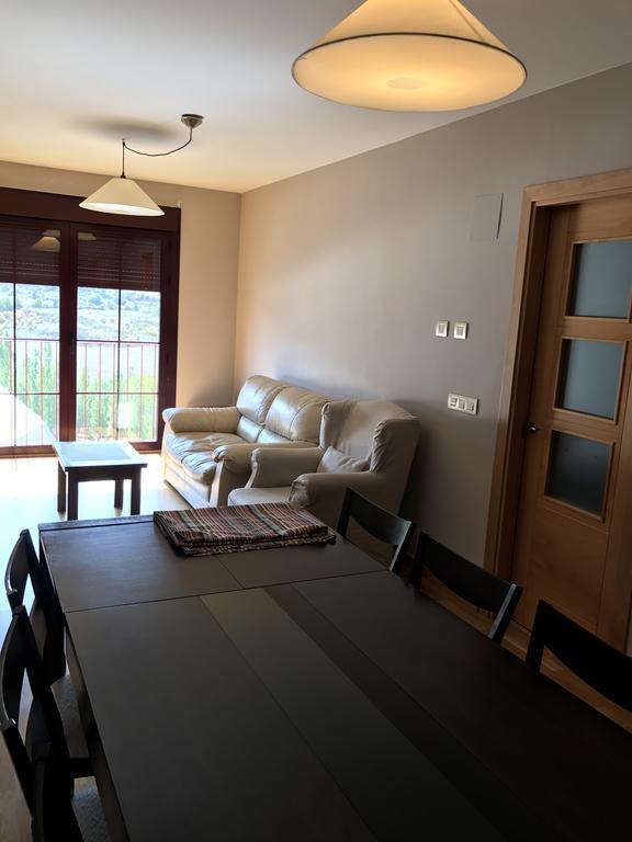 Apartamento Balcon De Jaca I Bagian luar foto