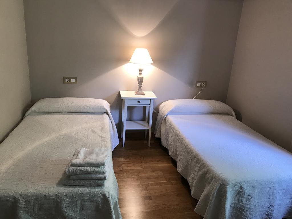 Apartamento Balcon De Jaca I Bagian luar foto